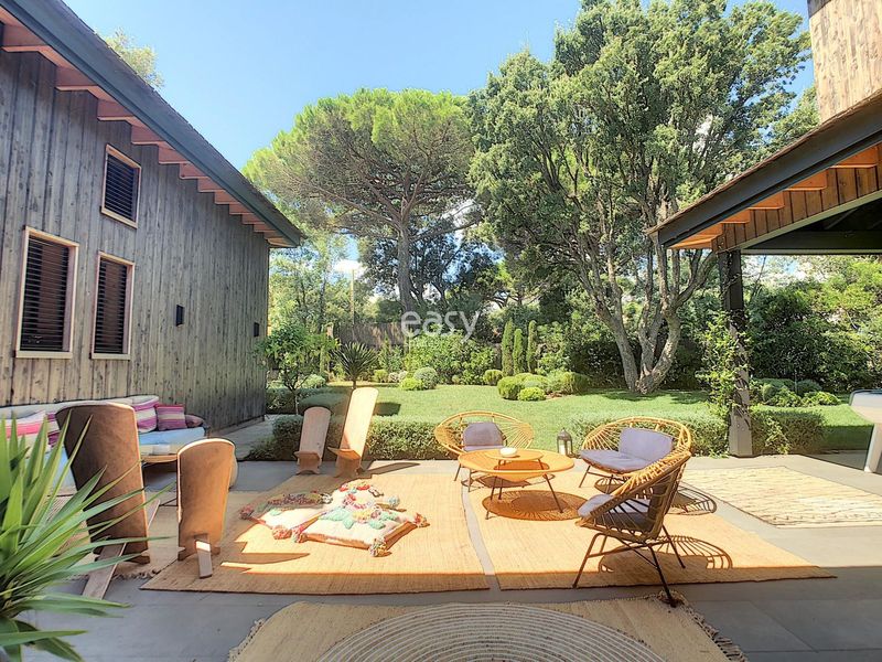 lieu de shooting saint tropez